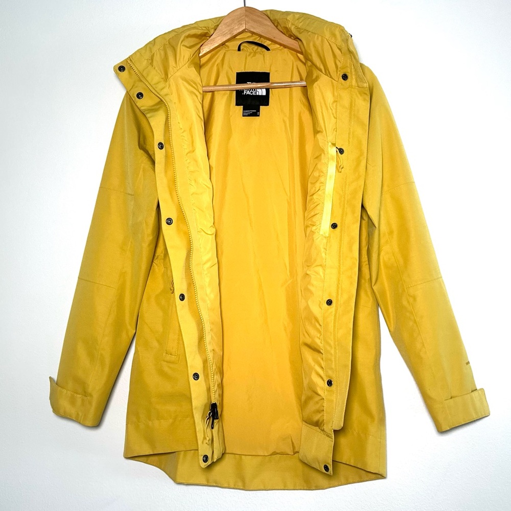 The North Face Women's Westoak Waterproof Trench Coat - Picture 11 of 12